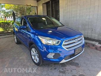 2017 Ford Escape SE – miniatura 4