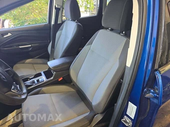 2017 Ford Escape SE – miniatura 6