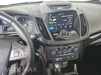 2017 Ford Escape Titanium – miniatura 11