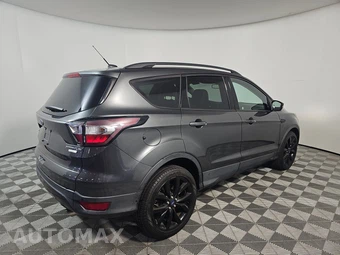 2017 Ford Escape Titanium – miniatura 4