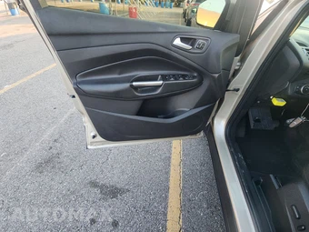 2017 Ford Escape Titanium - miniatura 9