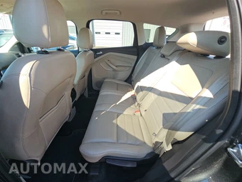 2017 Ford Escape Titanium – miniatura 13