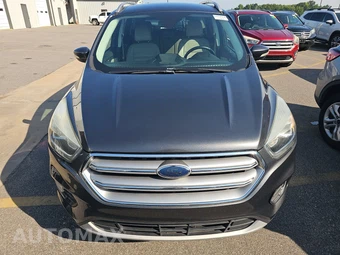 2017 Ford Escape Titanium – miniatura 2