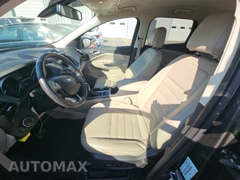 2017 Ford Escape Titanium – miniatura 7