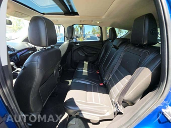 2017 Ford Escape Titanium – miniatura 10