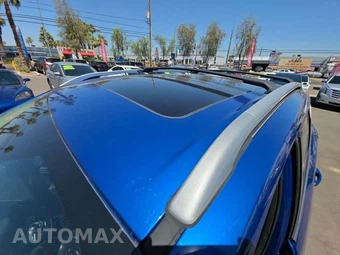 2017 Ford Escape Titanium – miniatura 9