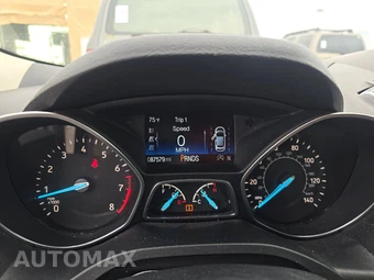 2017 Ford Escape Titanium – miniatura 12