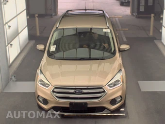 2017 Ford Escape Titanium – miniatura 2