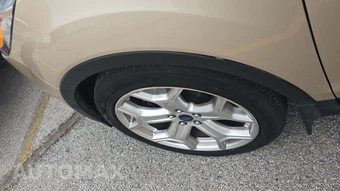 2017 Ford Escape Titanium – miniatura 25