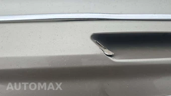 2017 Ford Escape Titanium – miniatura 28