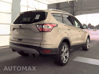 2017 Ford Escape Titanium – miniatura 4