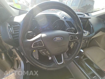 2017 Ford Escape Titanium - miniatura 10