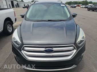 2017 Ford Escape Titanium – miniatura 2