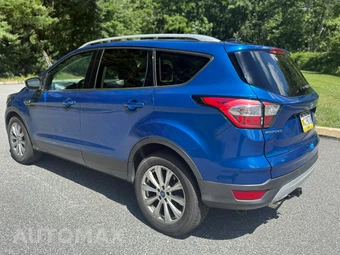 2017 Ford Escape Titanium - miniatura 3