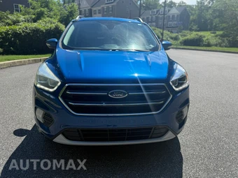 2017 Ford Escape Titanium - miniatura 9