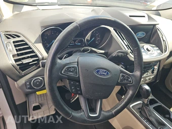 2017 Ford Escape Titanium – miniatura 10