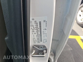 2017 Ford Escape Titanium – miniatura 14