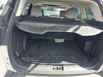 2017 Ford Escape Titanium – miniatura 16