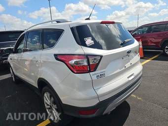 2017 Ford Escape Titanium – miniatura 6