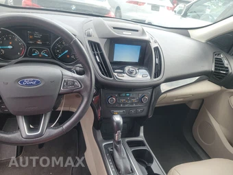 2017 Ford Escape Titanium – miniatura 11