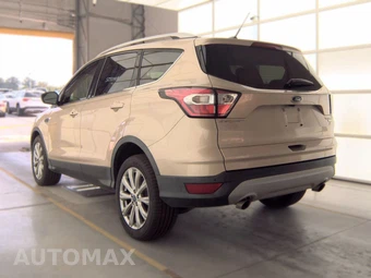 2017 Ford Escape Titanium – miniatura 6