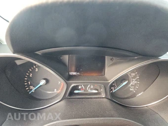 2017 Ford Escape Titanium – miniatura 12