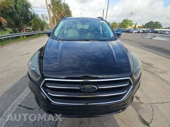 2017 Ford Escape Titanium – miniatura 2
