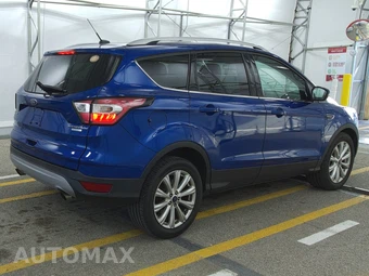 2017 Ford Escape Titanium – miniatura 4