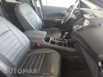 2017 Ford Escape Titanium – miniatura 8