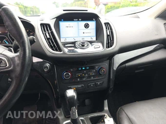 2017 Ford Escape Titanium – miniatura 10