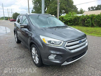 2017 Ford Escape Titanium – miniatura 4