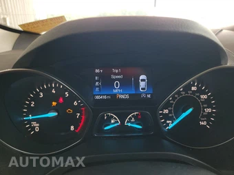 2017 Ford Escape Titanium – miniatura 12