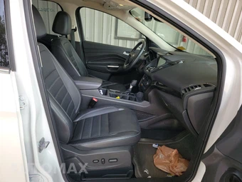 2017 Ford Escape Titanium – miniatura 8