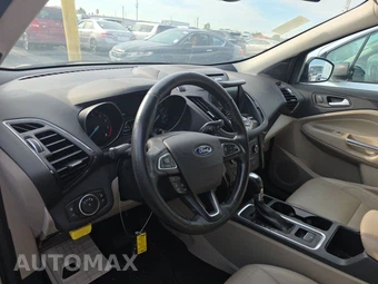 2017 Ford Escape Titanium - miniatura 11