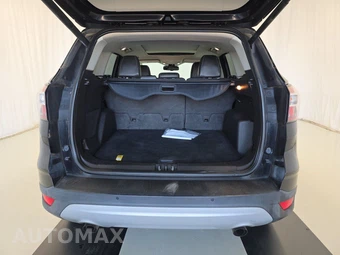 2017 Ford Escape Titanium - miniatura 16