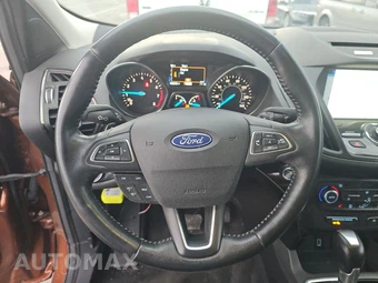 2017 Ford Escape Titanium – miniatura 10