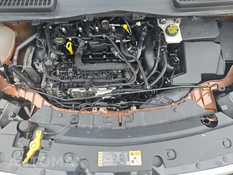 2017 Ford Escape Titanium – miniatura 15