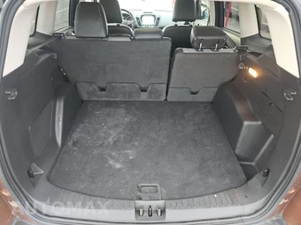 2017 Ford Escape Titanium – miniatura 16
