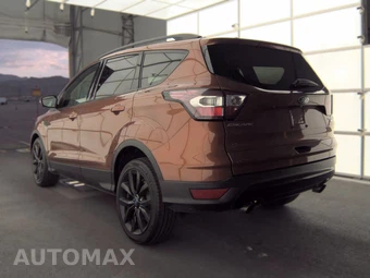 2017 Ford Escape Titanium – miniatura 6