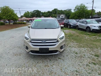 2017 Ford Escape Titanium - miniatura 2