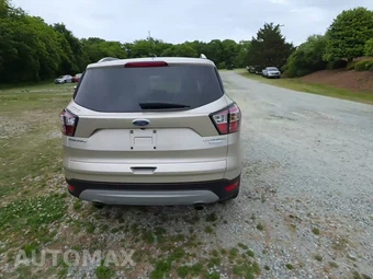 2017 Ford Escape Titanium - miniatura 4