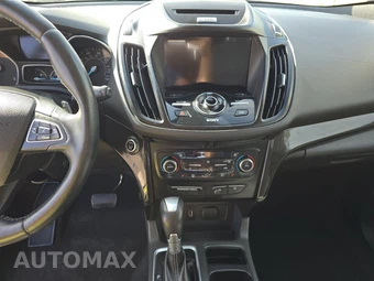 2017 Ford Escape Titanium – miniatura 11