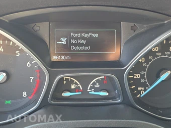 2017 Ford Escape Titanium – miniatura 12