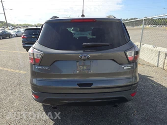 2017 Ford Escape Titanium – miniatura 5
