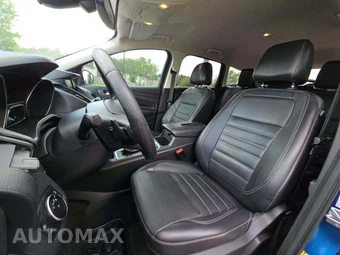 2017 Ford Escape Titanium – miniatura 3