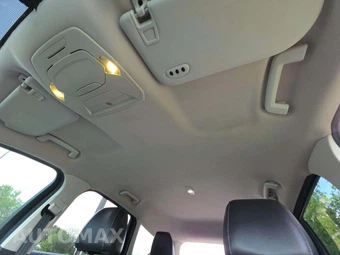 2017 Ford Escape Titanium – miniatura 8