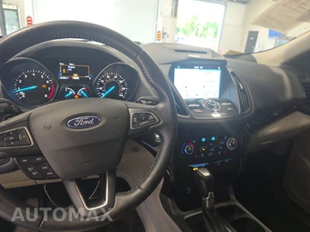 2017 Ford Escape Titanium – miniatura 11