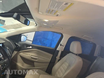 2017 Ford Escape Titanium – miniatura 17