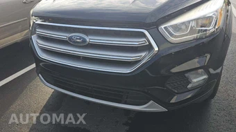 2017 Ford Escape Titanium – miniatura 19