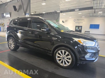 2017 Ford Escape Titanium – miniatura 3
